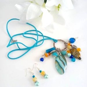 Gorgeous Blue and Yellow Agate Jewelry Set